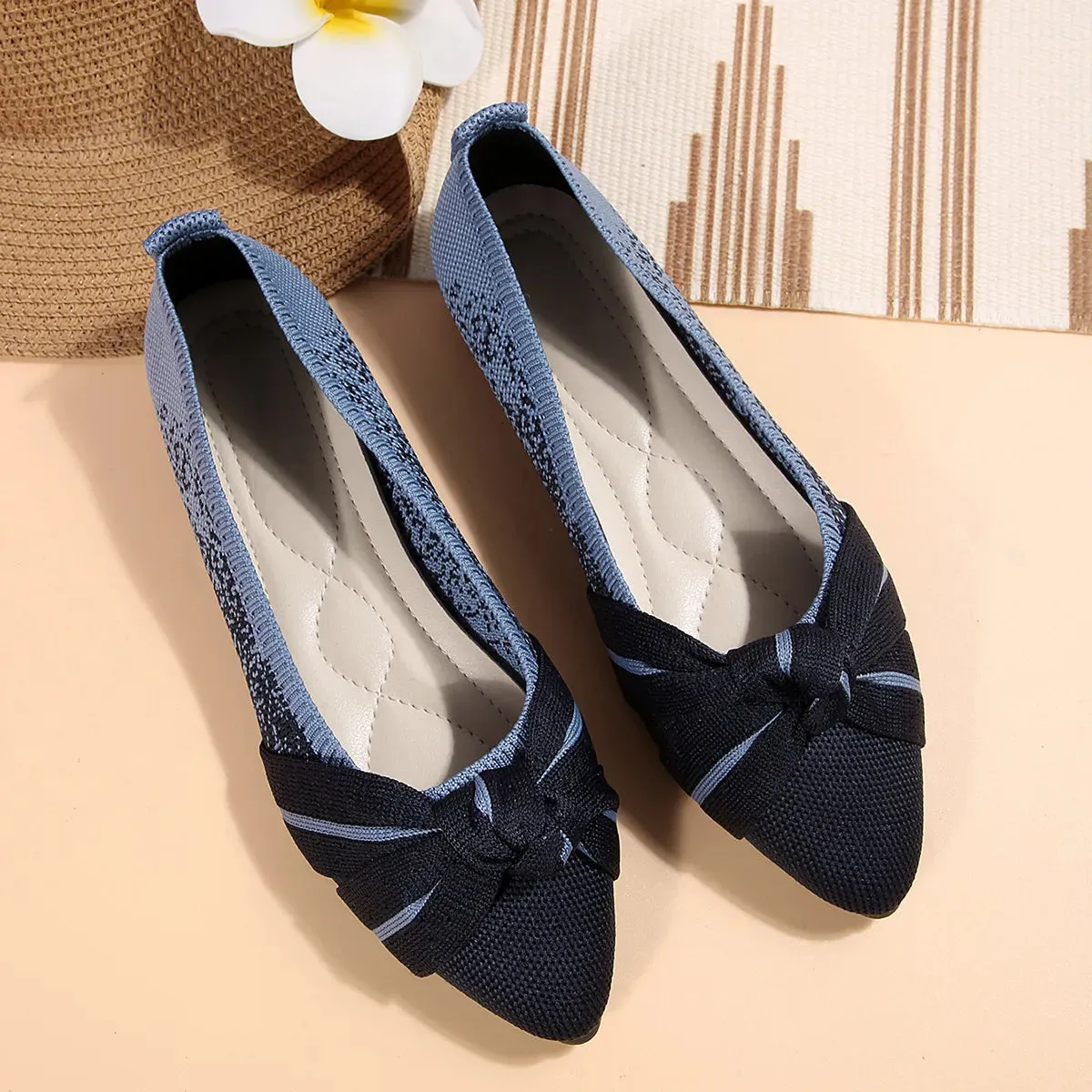 Contrast Point Toe Flats Slip-Ons