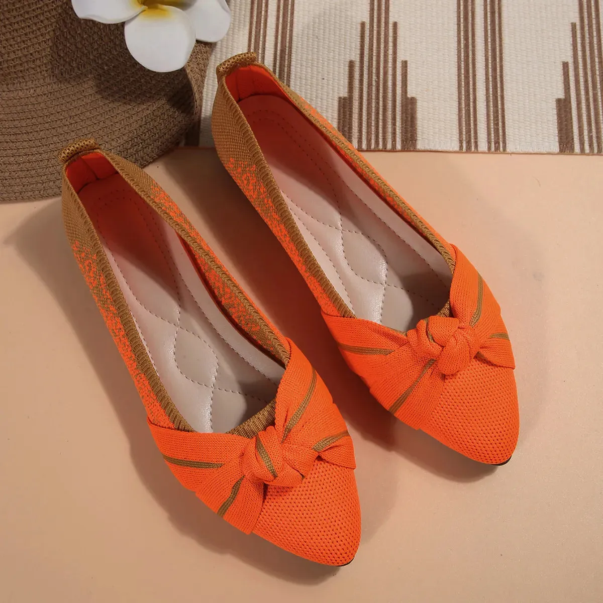 Contrast Point Toe Flats Slip-Ons