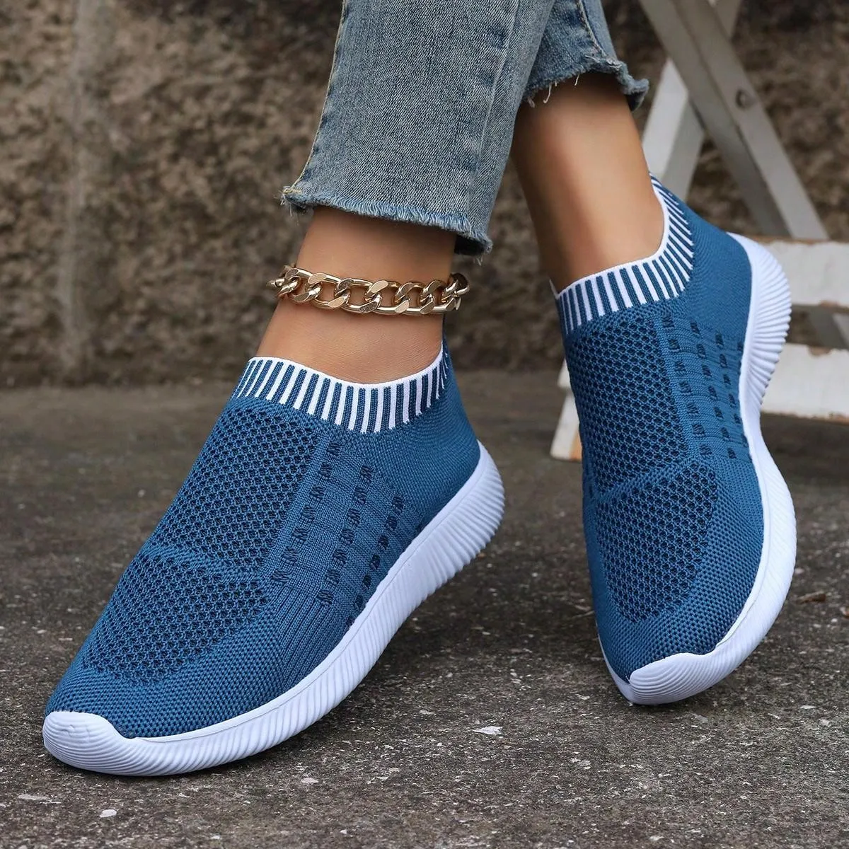 Ladies' Fashionable Sporty Style Knitted Sneakers With Striped Pattern For All Seasons Outdoor & Casual Activities